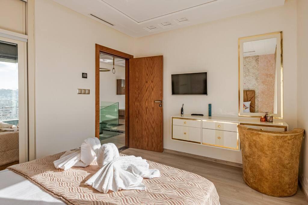 Royale Duplexe Pleine Centre Tanger Apartman Kültér fotó