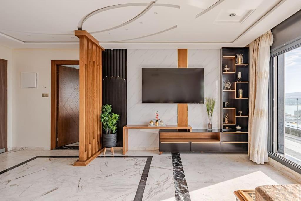 Royale Duplexe Pleine Centre Tanger Apartman Kültér fotó