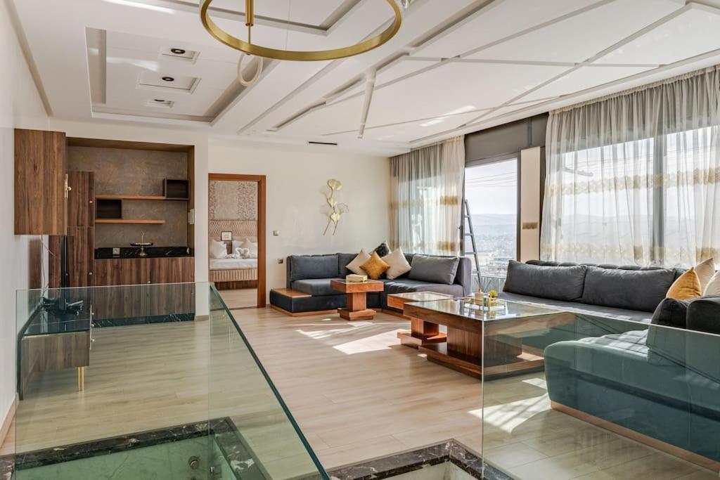 Royale Duplexe Pleine Centre Tanger Apartman Kültér fotó
