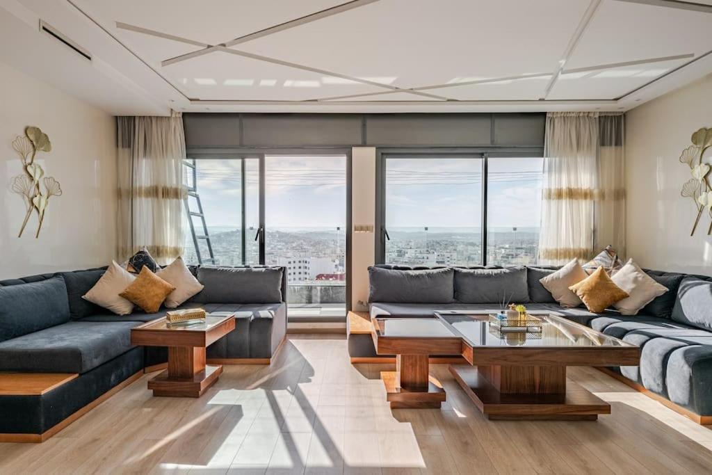 Royale Duplexe Pleine Centre Tanger Apartman Kültér fotó
